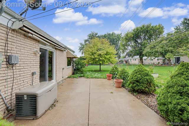 17491 Woodside Street, Livonia, MI 48152