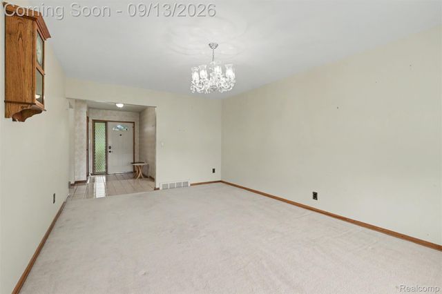 17491 Woodside Street, Livonia, MI 48152