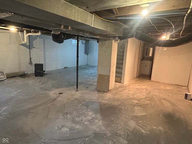 3302 E 42nd Street, Indianapolis, IN 46205