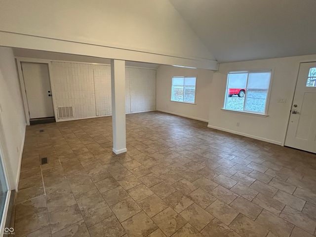 3302 E 42nd Street, Indianapolis, IN 46205