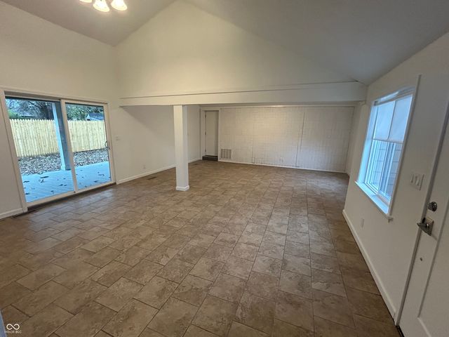 3302 E 42nd Street, Indianapolis, IN 46205