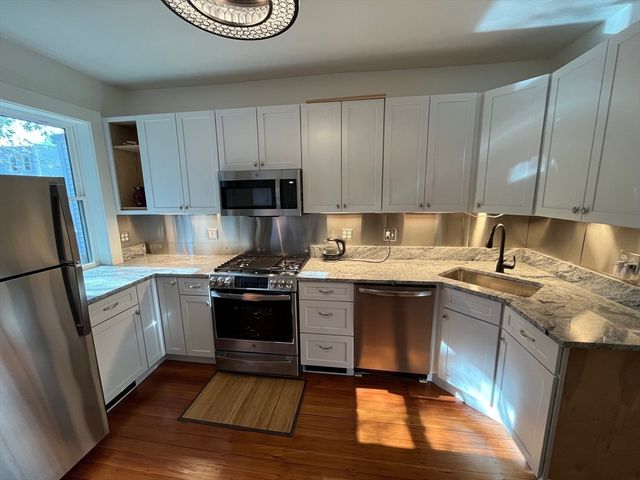 334 Hurley 1, Cambridge, MA 02141