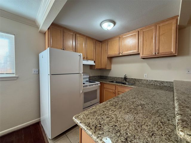 1530 Heights Boulevard 9, Houston, TX 77008