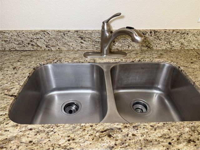 1530 Heights Boulevard 9, Houston, TX 77008