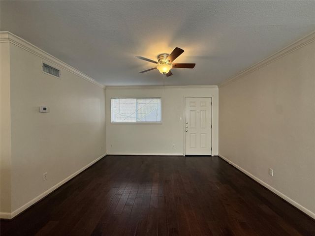 1530 Heights Boulevard 9, Houston, TX 77008