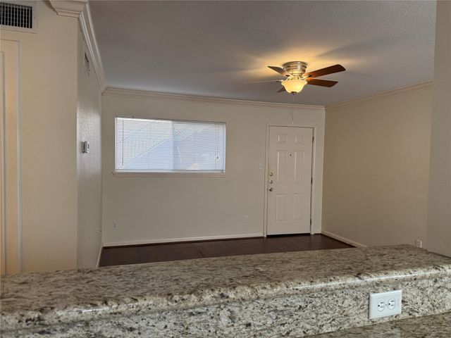 1530 Heights Boulevard 9, Houston, TX 77008