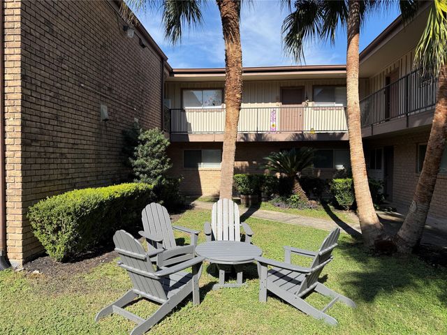 1530 Heights Boulevard 9, Houston, TX 77008