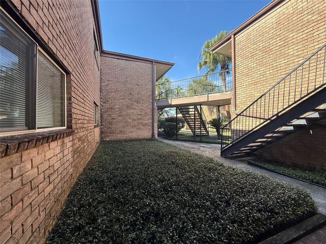 1530 Heights Boulevard 9, Houston, TX 77008