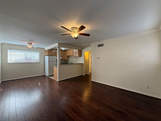 1530 Heights Boulevard 9, Houston, TX 77008