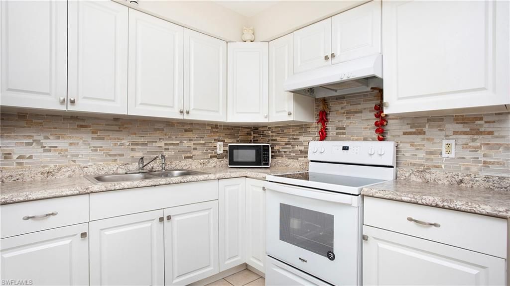 515 York RD, LEHIGH ACRES, FL 33936 — photo 3