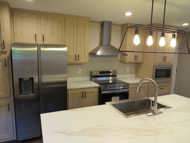 3590 KY 233, Gray, KY 40734