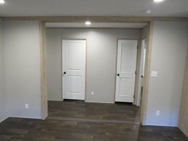 3590 KY 233, Gray, KY 40734