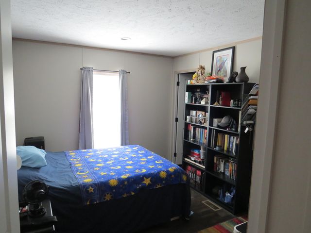 3590 KY 233, Gray, KY 40734