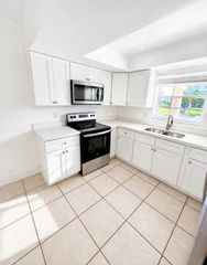 1017 NW 30TH Court 5, Wilton Manors, FL 33311