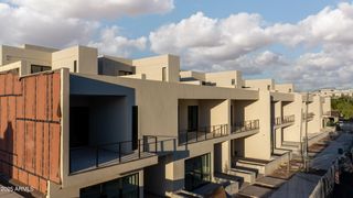 6920 E 1ST Street, Scottsdale, AZ 85251