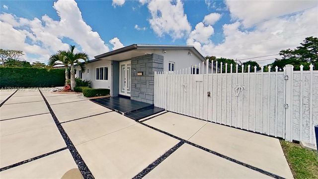 3030 SW 96th Ave, Miami, FL 33165