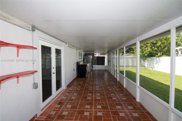 3030 SW 96th Ave, Miami, FL 33165