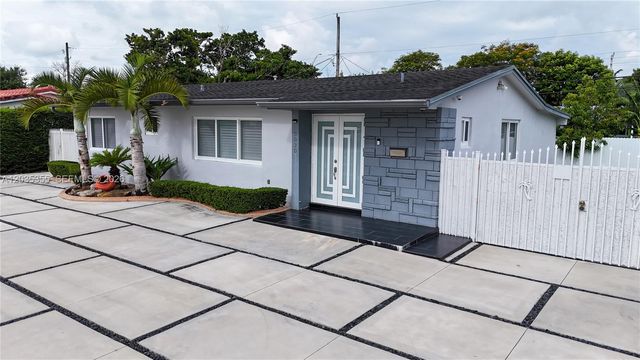 3030 SW 96th Ave, Miami, FL 33165