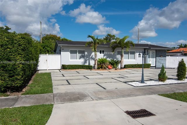 3030 SW 96th Ave, Miami, FL 33165