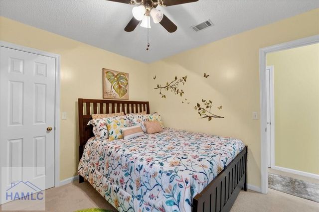 1111 Montclair Drive, Hinesville, GA 31313