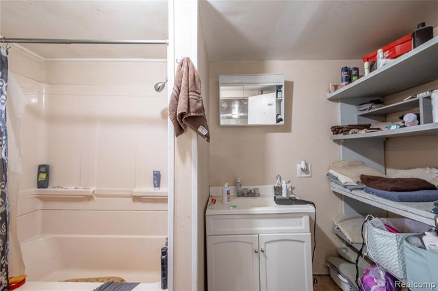 1907 Krouse Road, Owosso, MI 48867