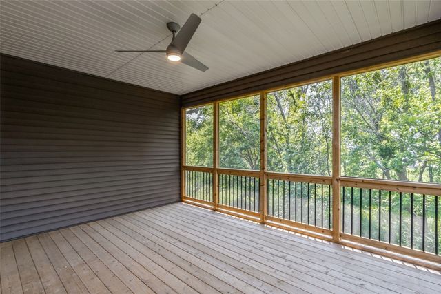 1100 Switchgrass Lane, Ely, IA 52227