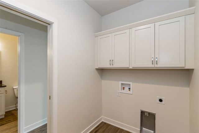 1100 Switchgrass Lane, Ely, IA 52227