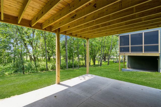 1100 Switchgrass Lane, Ely, IA 52227