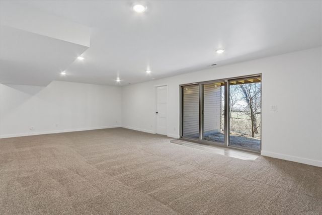 1100 Switchgrass Lane, Ely, IA 52227