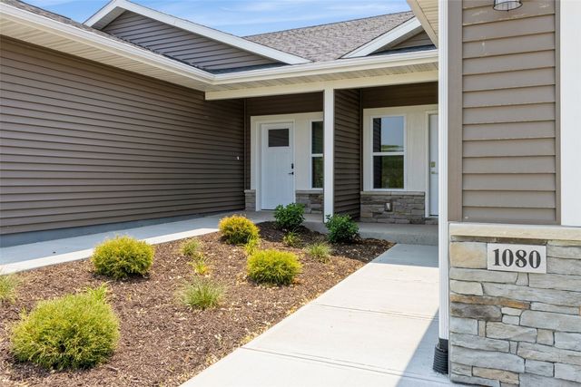 1100 Switchgrass Lane, Ely, IA 52227