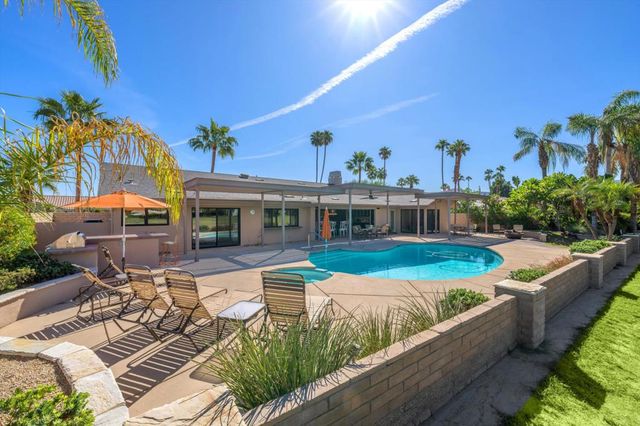 2063 S Pebble Beach Drive, Palm Springs, CA 92264