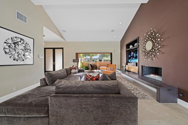 2063 S Pebble Beach Drive, Palm Springs, CA 92264