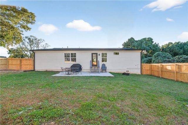 1324 Ace Mcmillian Road, Dacula, GA 30019