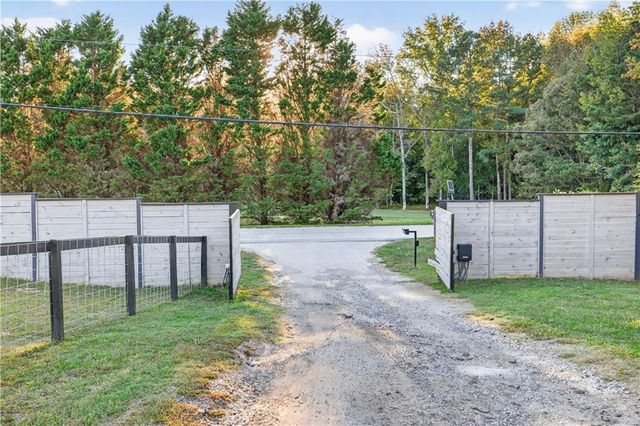 1324 Ace Mcmillian Road, Dacula, GA 30019