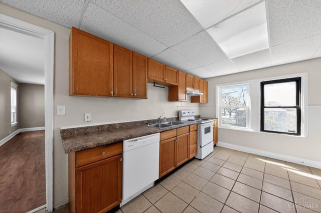 3830 Iberis Avenue, Cincinnati, OH 45213