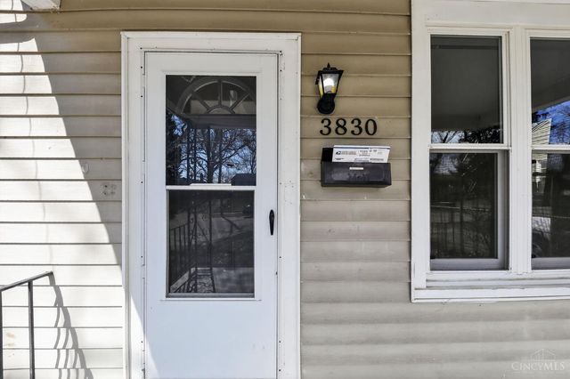 3830 Iberis Avenue, Cincinnati, OH 45213