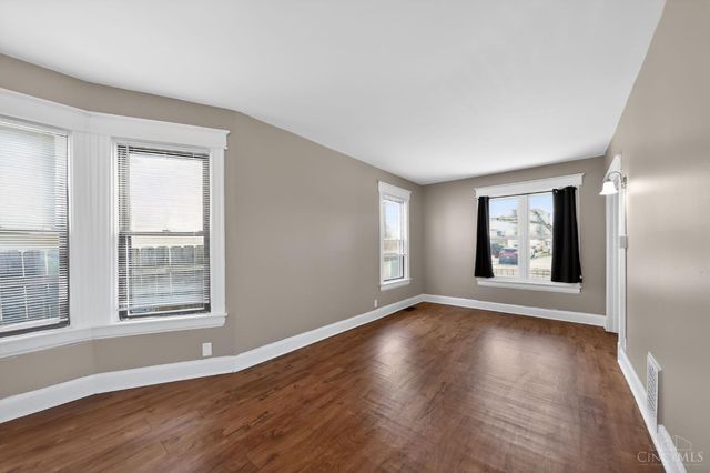 3830 Iberis Avenue, Cincinnati, OH 45213