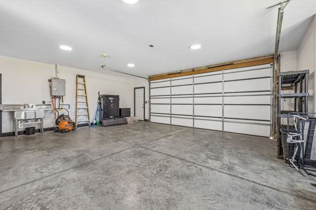 1129 Jim Read Road, Ashland City, TN 37015