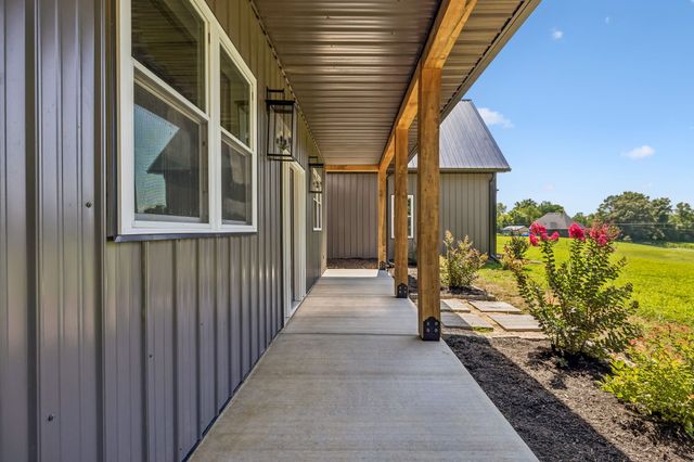 1129 Jim Read Road, Ashland City, TN 37015