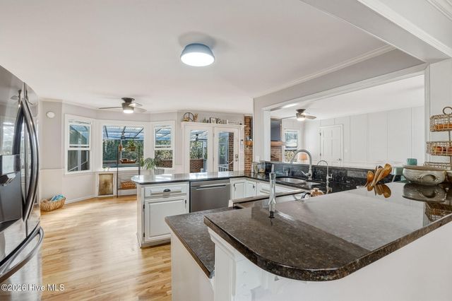 428 Holly Street, Emerald Isle, NC 28594