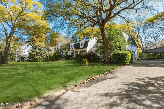 428 Holly Street, Emerald Isle, NC 28594