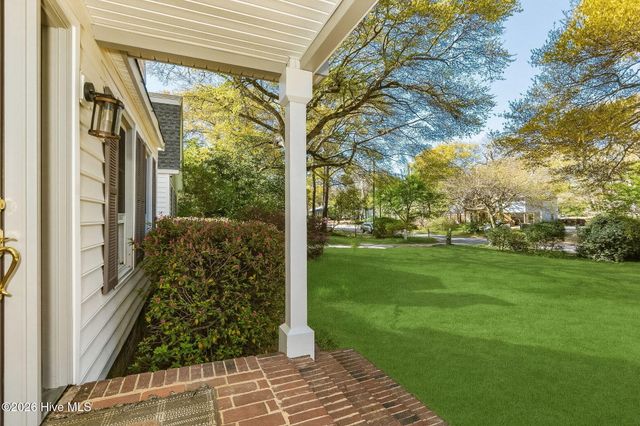 428 Holly Street, Emerald Isle, NC 28594