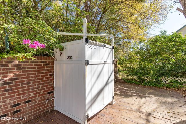 428 Holly Street, Emerald Isle, NC 28594