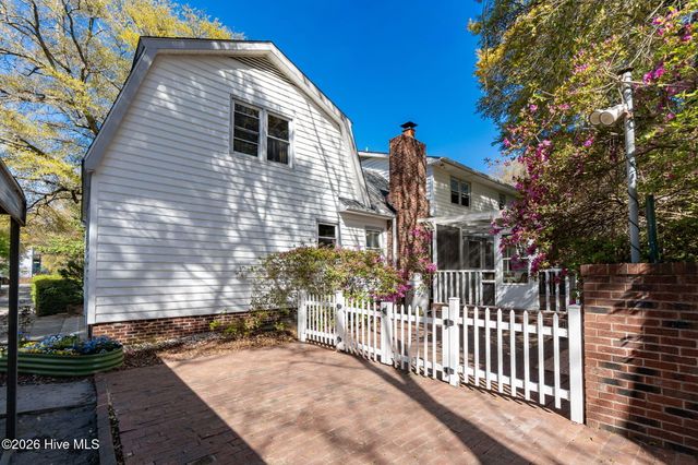 428 Holly Street, Emerald Isle, NC 28594