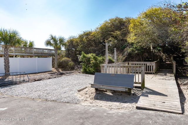 428 Holly Street, Emerald Isle, NC 28594