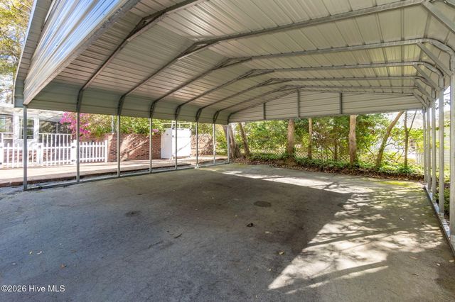 428 Holly Street, Emerald Isle, NC 28594