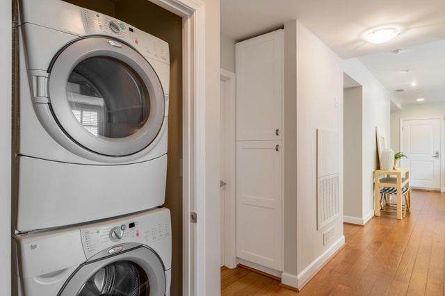 800 High Street 216, Palo Alto, CA 94301