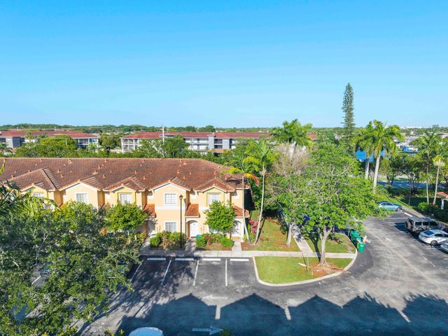 5910 Riverside Avenue, Tamarac, FL 33321