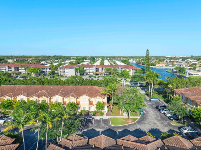 5910 Riverside Avenue, Tamarac, FL 33321