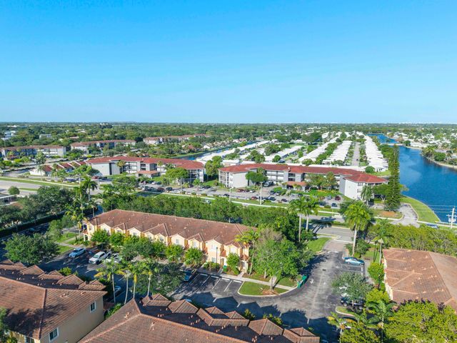 5910 Riverside Avenue, Tamarac, FL 33321